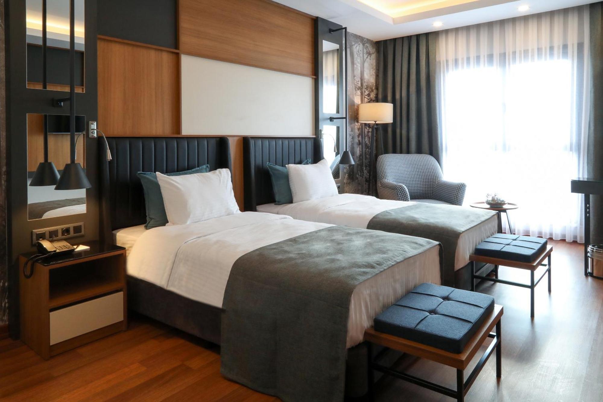 Expoist Hotel Istanbul Exterior photo